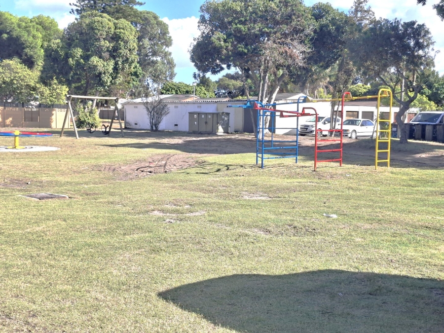 2 Bedroom Property for Sale in Groenvallei Western Cape